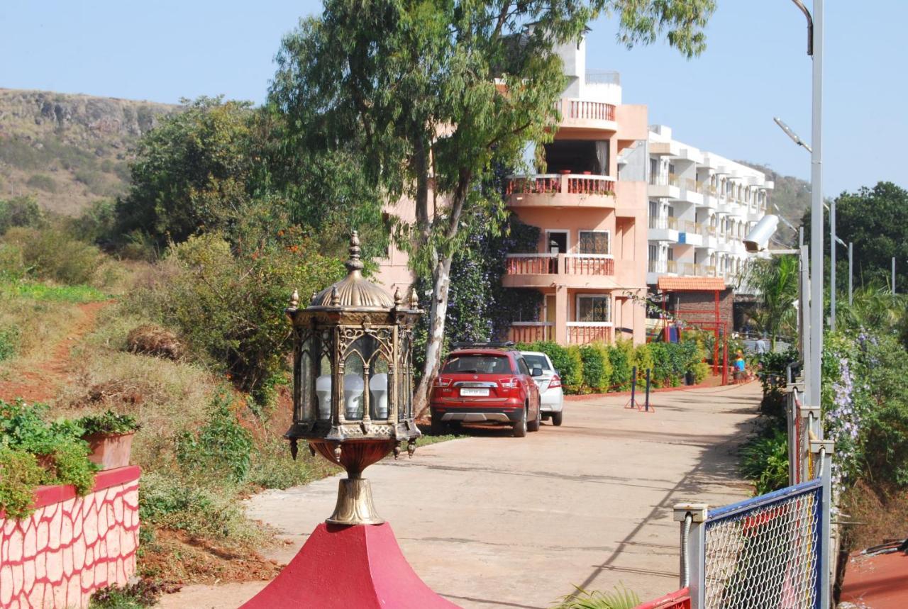 Quinte Hills Residency Βίλα Panchgani Εξωτερικό φωτογραφία